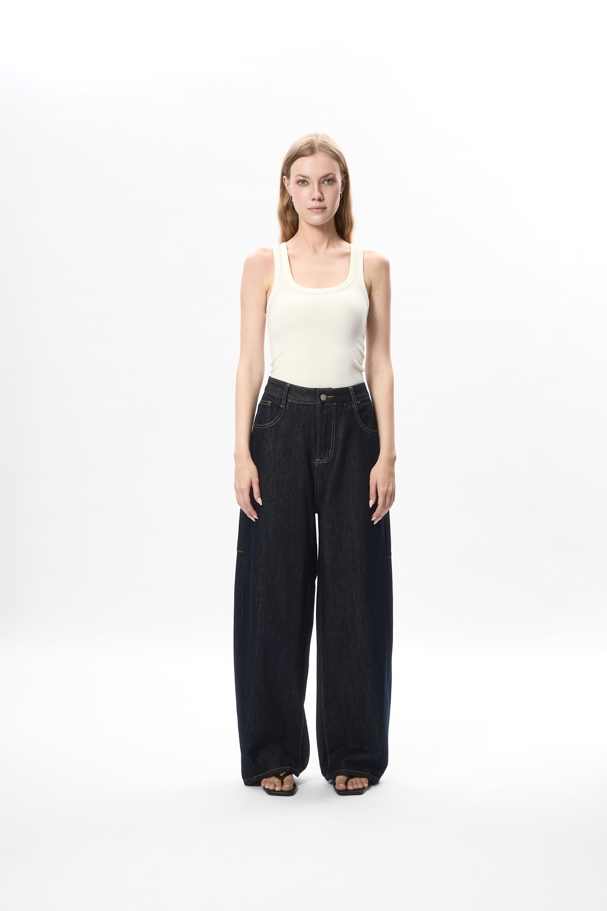 Luna Barrel High-rise - dark wash