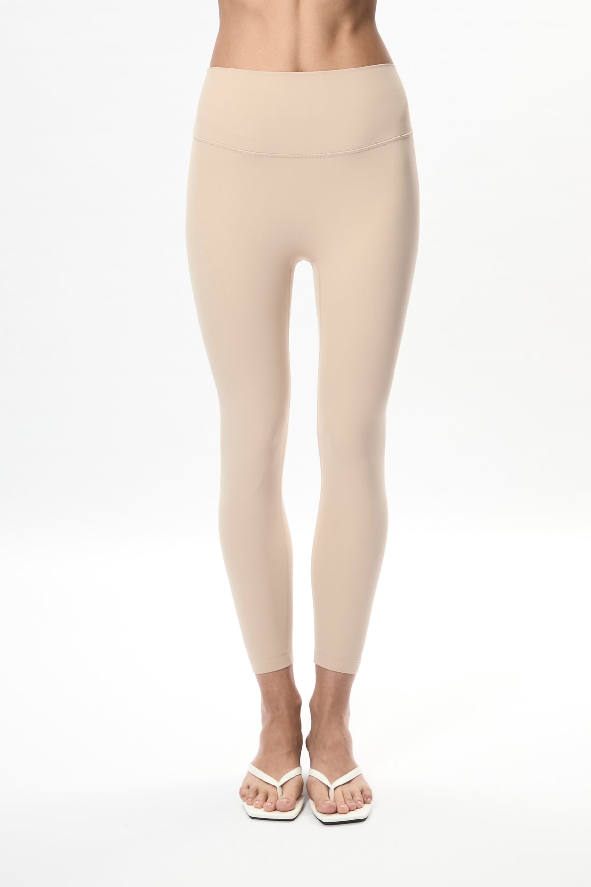 Essential Active Pants - beige