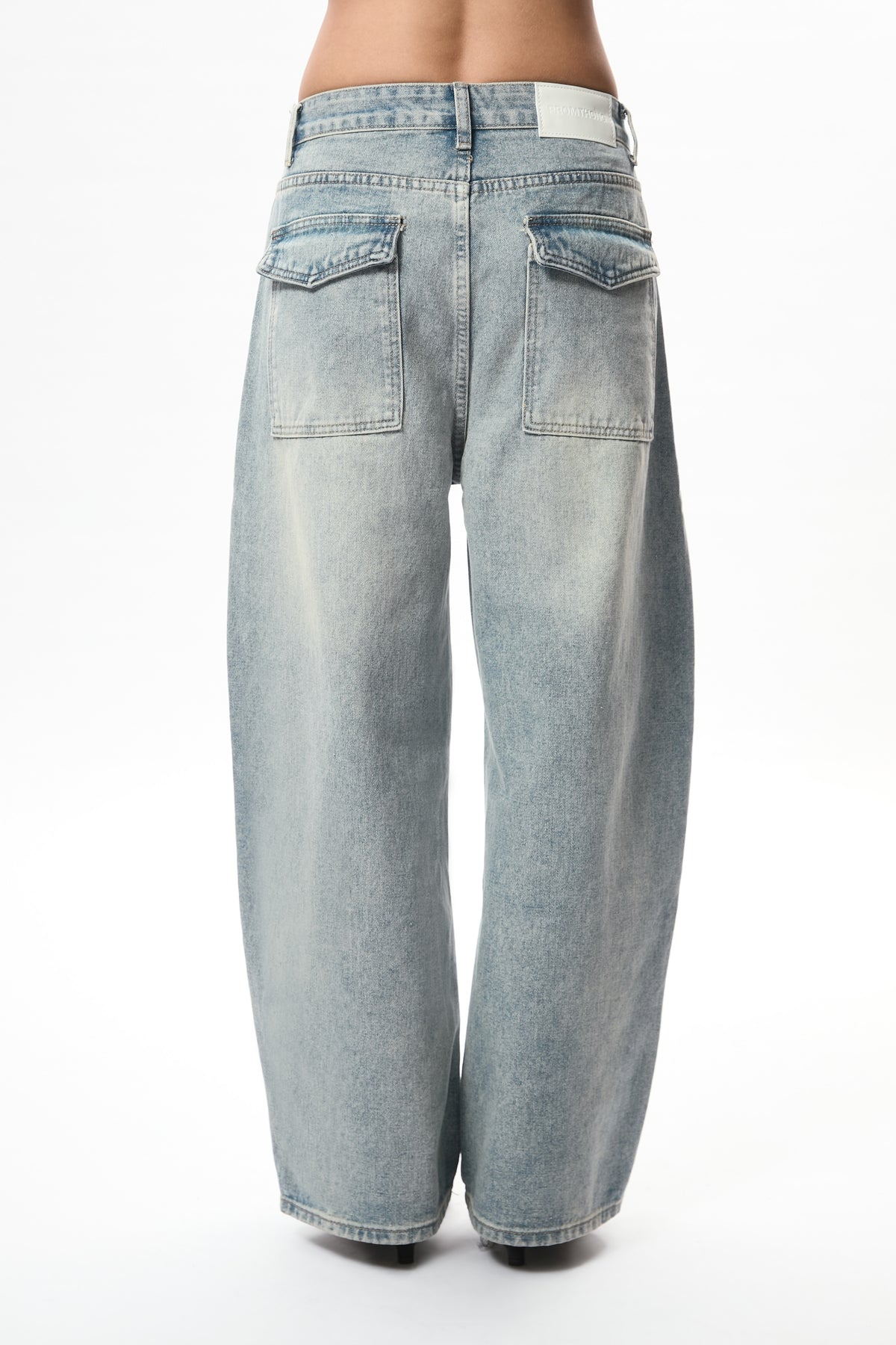Demna Barrel Slim - blue light