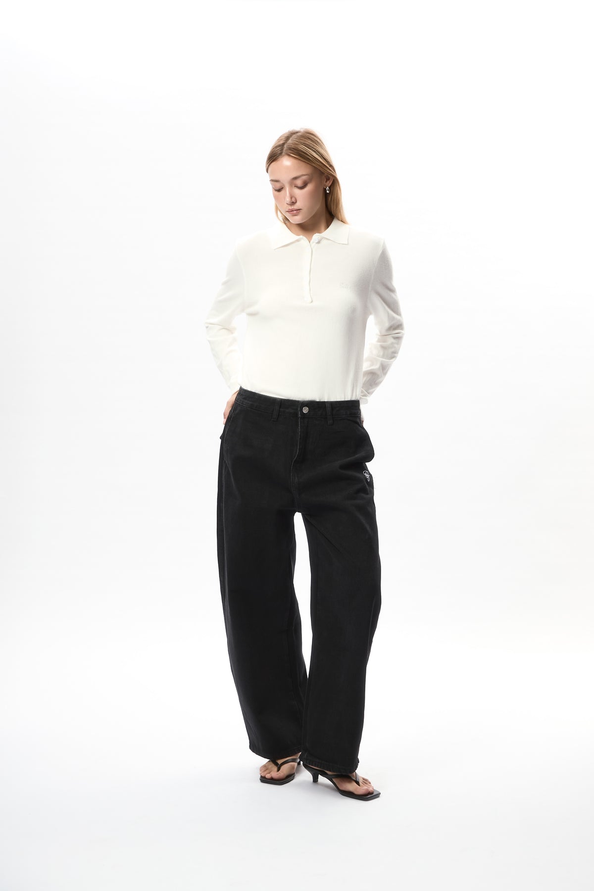 Demna Barrel Slim - black