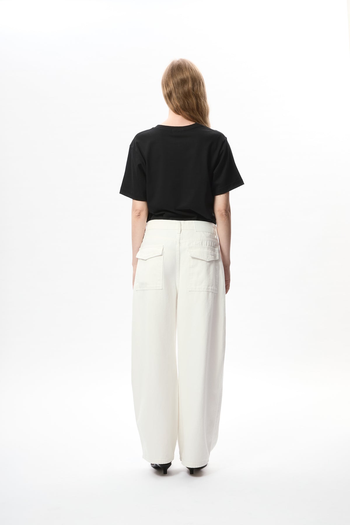 Demna Barrel Slim - white